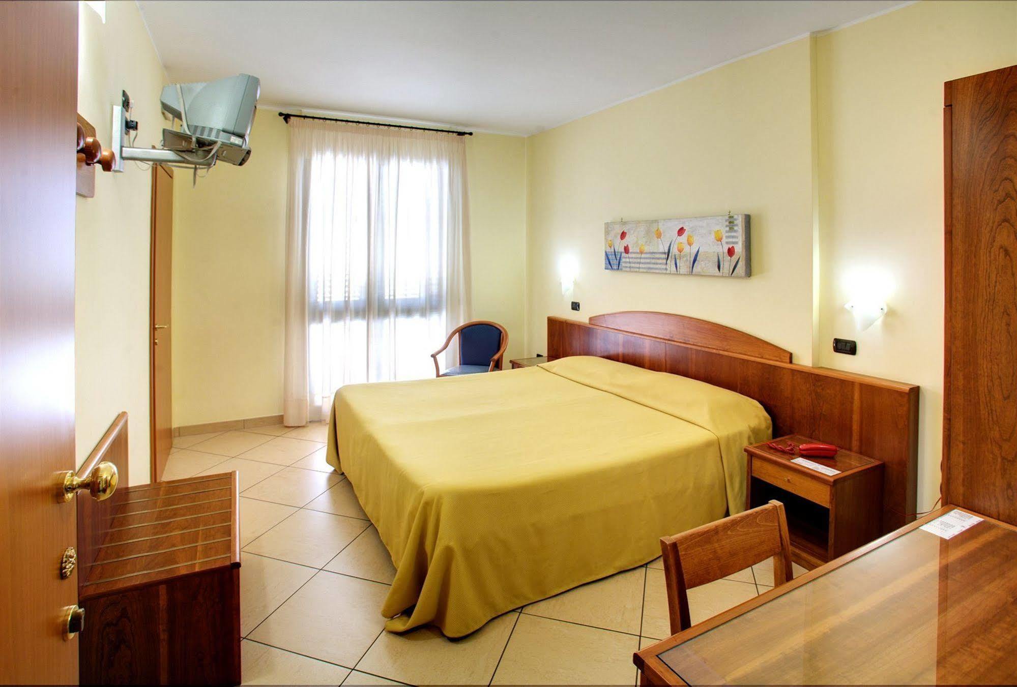 Lo Scacciapensieri Hotel&Restaurant Monteroni di Lecce Exterior foto